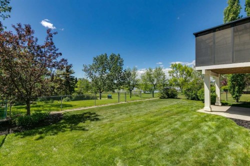 37 Tanner Close Se, Airdrie, AB 