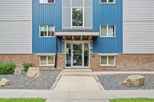 201-626 2 Avenue Ne, Calgary, AB - Outdoor With Exterior