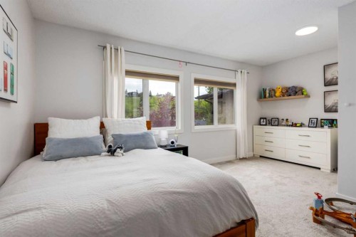 2132 6 Avenue Nw, Calgary, AB 