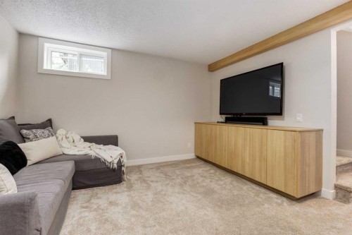 2132 6 Avenue Nw, Calgary, AB 