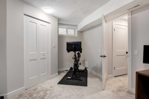 2132 6 Avenue Nw, Calgary, AB 
