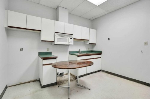 123 Any Avenue Sw, Calgary, AB 