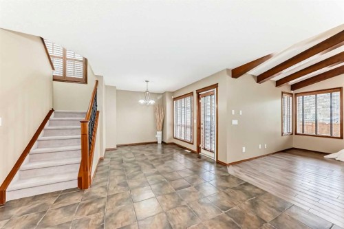 40 Tuscany Vista Crescent Nw, Calgary, AB - Indoor Photo Showing Other Room