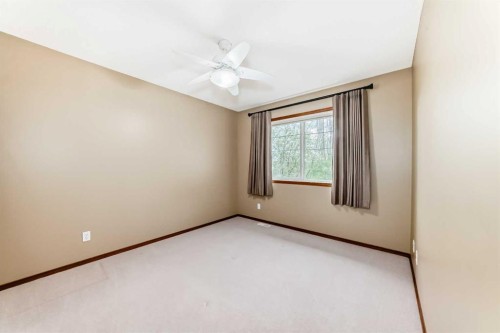 40 Tuscany Vista Crescent Nw, Calgary, AB - Indoor Photo Showing Other Room