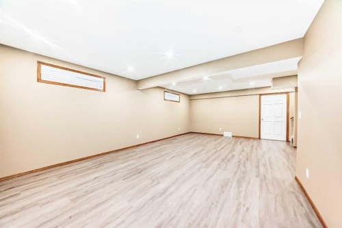 40 Tuscany Vista Crescent Nw, Calgary, AB - Indoor Photo Showing Basement
