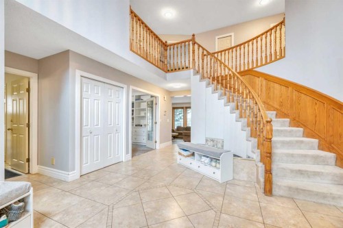 52 Woodpath Terrace Sw, Calgary, AB 