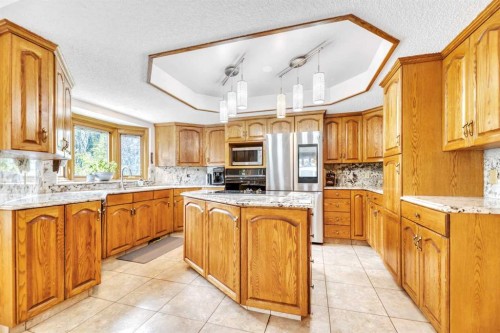 52 Woodpath Terrace Sw, Calgary, AB 
