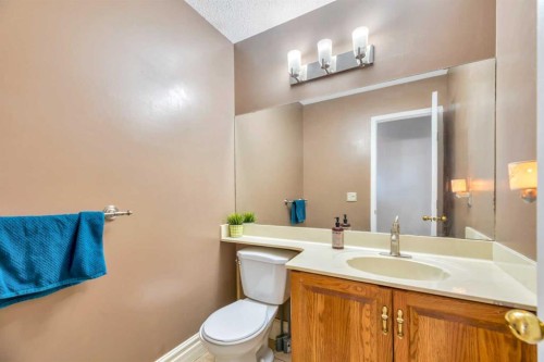 52 Woodpath Terrace Sw, Calgary, AB 