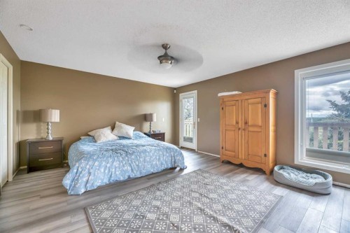 52 Woodpath Terrace Sw, Calgary, AB 