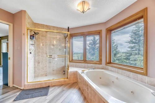 52 Woodpath Terrace Sw, Calgary, AB 