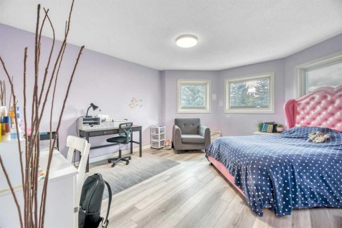 52 Woodpath Terrace Sw, Calgary, AB 