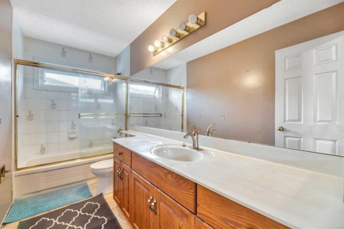 52 Woodpath Terrace Sw, Calgary, AB 