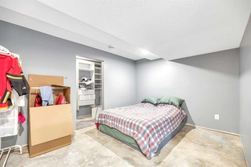 52 Woodpath Terrace Sw, Calgary, AB 