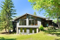 24020 Aspen Drive  Rural Rocky View County, AB T3R 1A5