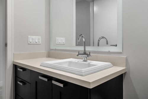 1712-222 Riverfront Avenue Sw, Calgary, AB - Indoor Photo Showing Bathroom