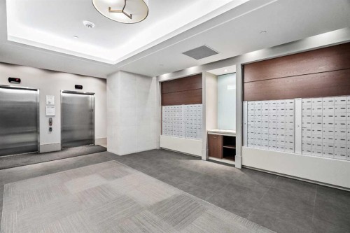 1712-222 Riverfront Avenue Sw, Calgary, AB - Indoor Photo Showing Other Room