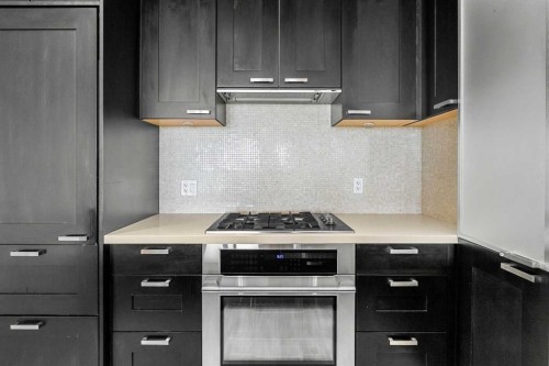 1712-222 Riverfront Avenue Sw, Calgary, AB - Indoor Photo Showing Kitchen With Upgraded Kitchen