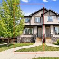 124 25 Avenue NE Calgary, AB T2X 1X8