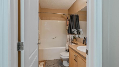 172 West Creek Boulevard, Chestermere, AB 