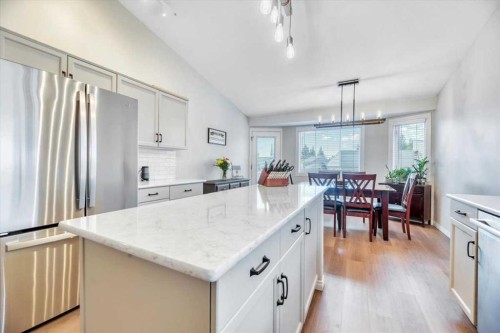 9 Madison Court, Strathmore, AB 