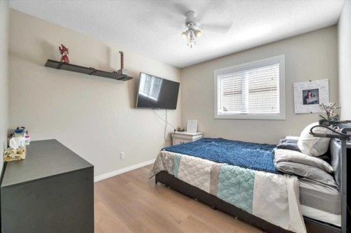 9 Madison Court, Strathmore, AB 