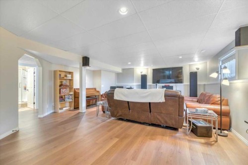 9 Madison Court, Strathmore, AB 