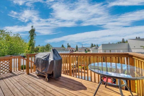 9 Madison Court, Strathmore, AB 