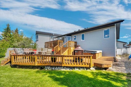 9 Madison Court, Strathmore, AB 