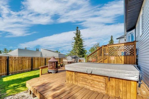 9 Madison Court, Strathmore, AB 