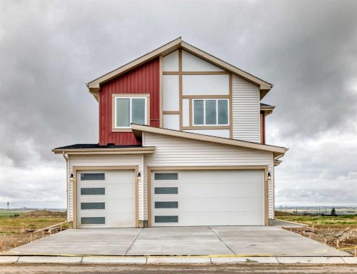 1112 Iron Ridge Avenue  Crossfield, AB T0M 0S0