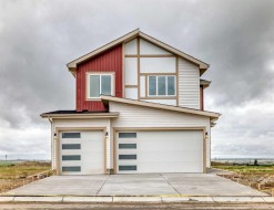 1112-Iron Ridge Avenue Crossfield, AB T0M 0S0