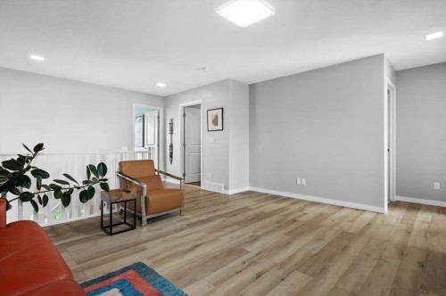 58 Crestbrook Drive Sw, Calgary, AB 