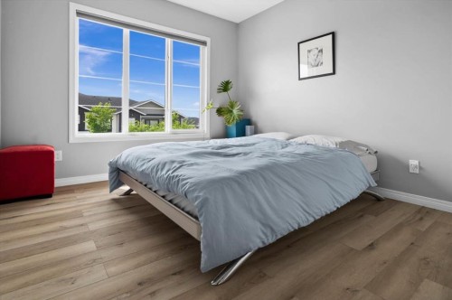 58 Crestbrook Drive Sw, Calgary, AB 