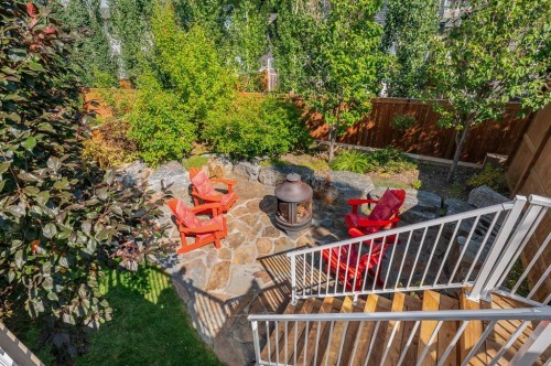 58 Crestbrook Drive Sw, Calgary, AB - Outdoor