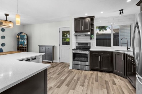 24 Midglen Drive Se, Calgary, AB 