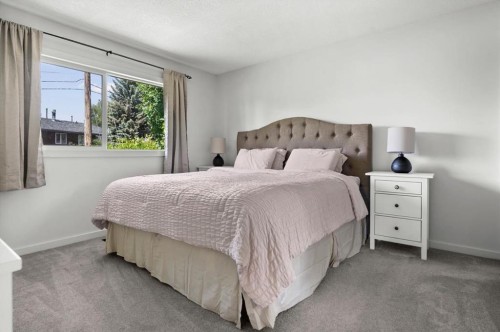 24 Midglen Drive Se, Calgary, AB 