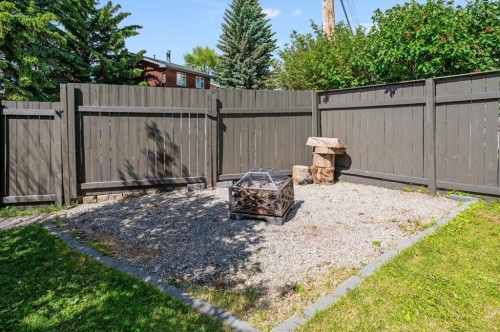 24 Midglen Drive Se, Calgary, AB 