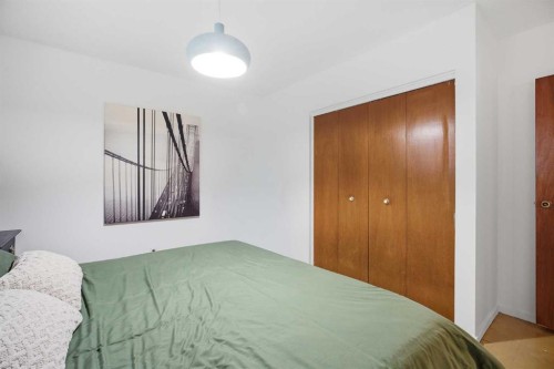 9020 Fairmount Drive Se, Calgary, AB 
