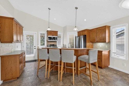 219 Hillcrest Boulevard, Strathmore, AB 