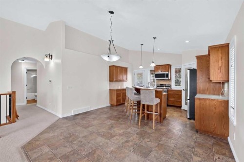 219 Hillcrest Boulevard, Strathmore, AB 