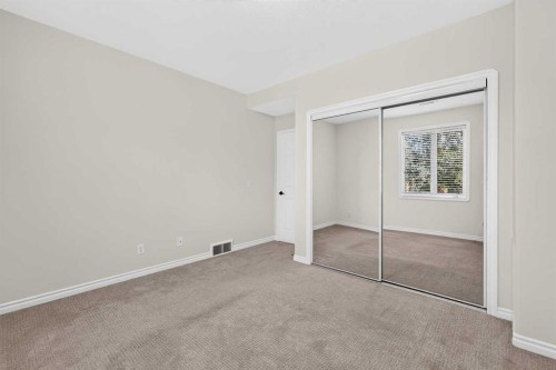 219 Hillcrest Boulevard, Strathmore, AB 