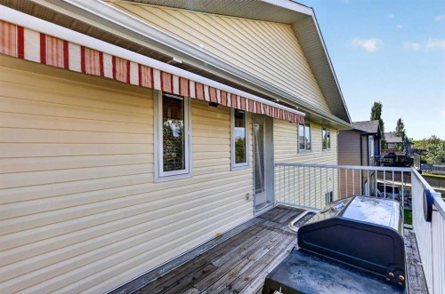 219 Hillcrest Boulevard, Strathmore, AB 