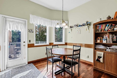 44 Valley Meadow Close Nw, Calgary, AB 