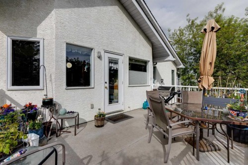 44 Valley Meadow Close Nw, Calgary, AB 