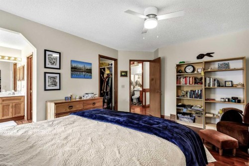 44 Valley Meadow Close Nw, Calgary, AB 