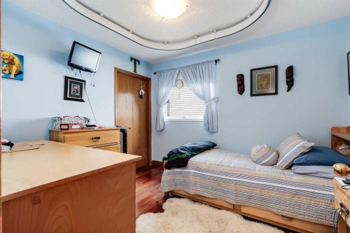 44 Valley Meadow Close Nw, Calgary, AB 