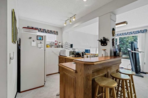 44 Valley Meadow Close Nw, Calgary, AB 