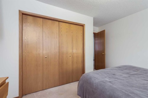 44 Valley Meadow Close Nw, Calgary, AB 