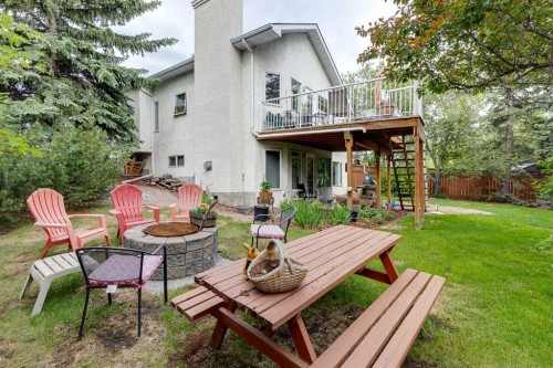 44 Valley Meadow Close Nw, Calgary, AB 