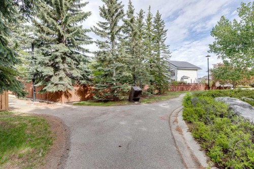 44 Valley Meadow Close Nw, Calgary, AB 